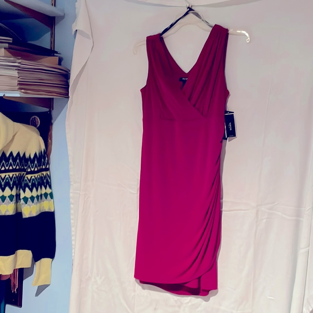 NWT ALFANI deep pink cocktail dress, size 10P NWT midi length.